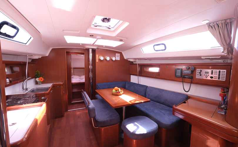 Photo Oceanis 43 (2011)