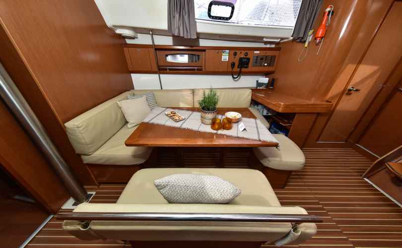 Photo Oceanis 43 (2009)