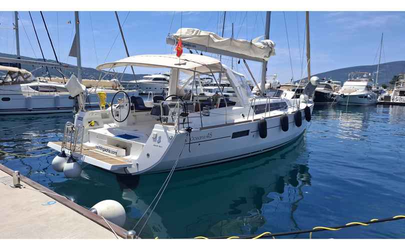 Photo Oceanis 45 (2014)