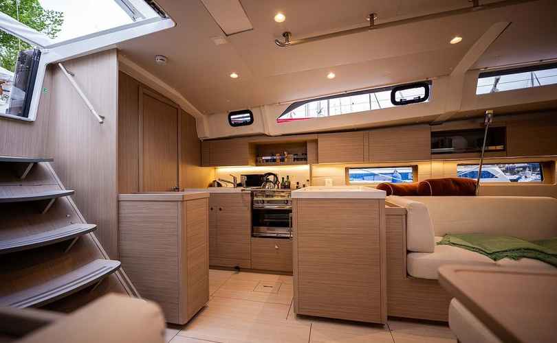 Oceanis 47