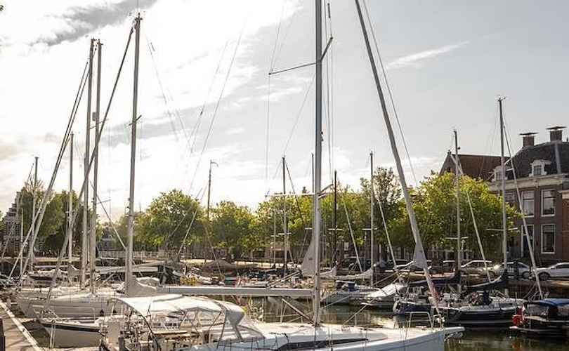 Oceanis 47