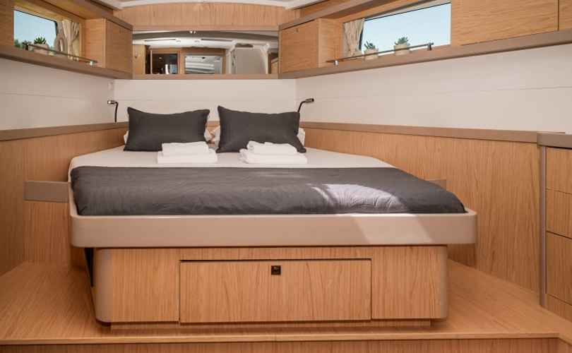 Oceanis 48