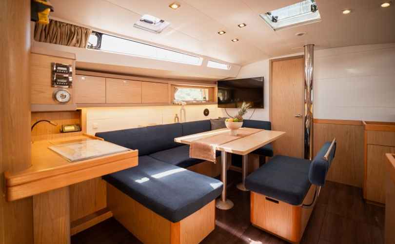 Oceanis 48