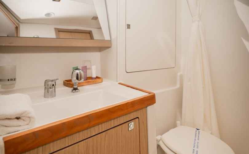 Oceanis 48