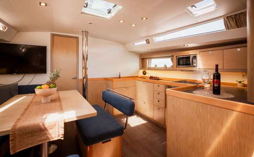 Oceanis 48