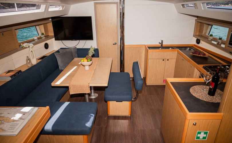 Oceanis 48