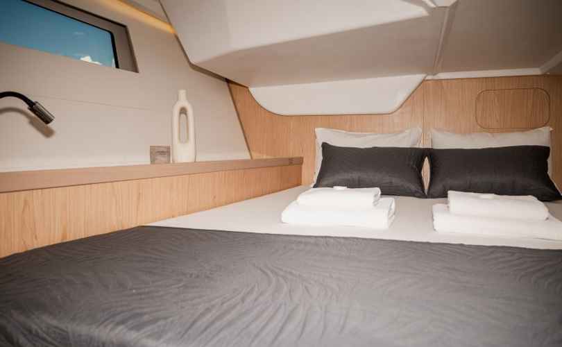 Oceanis 48