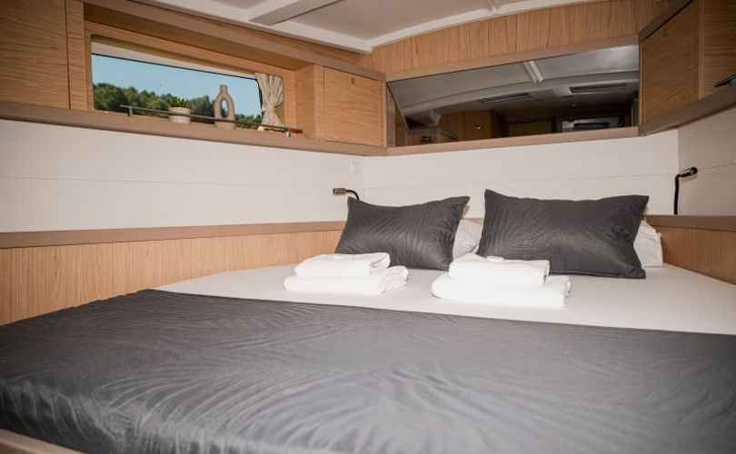 Oceanis 48