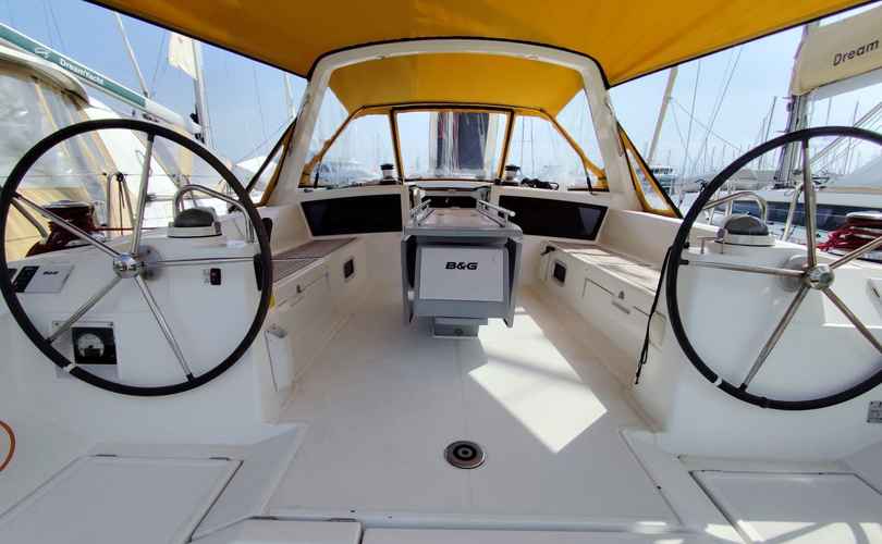 Oceanis 48