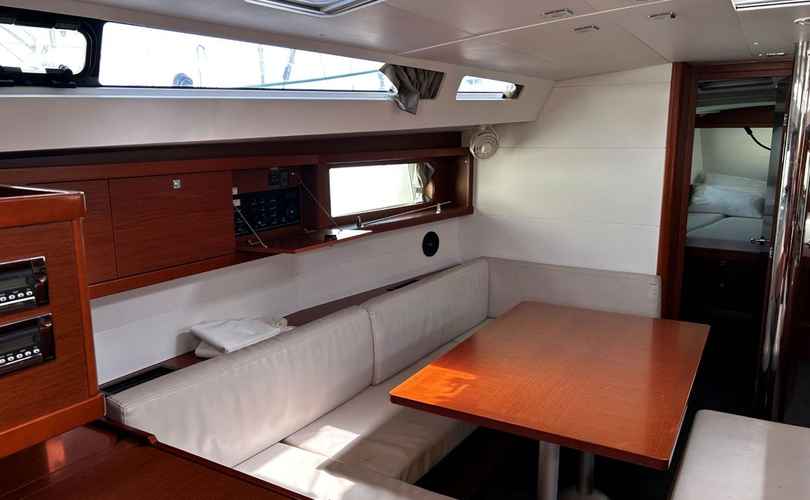 Oceanis 48