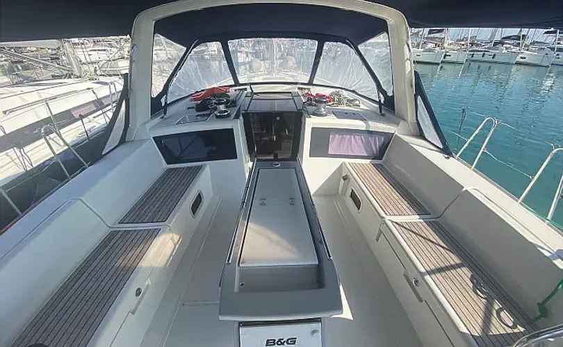 Oceanis 48