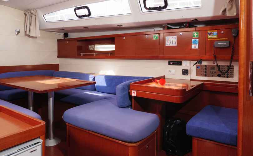 Photo Oceanis 50 Family (2012)