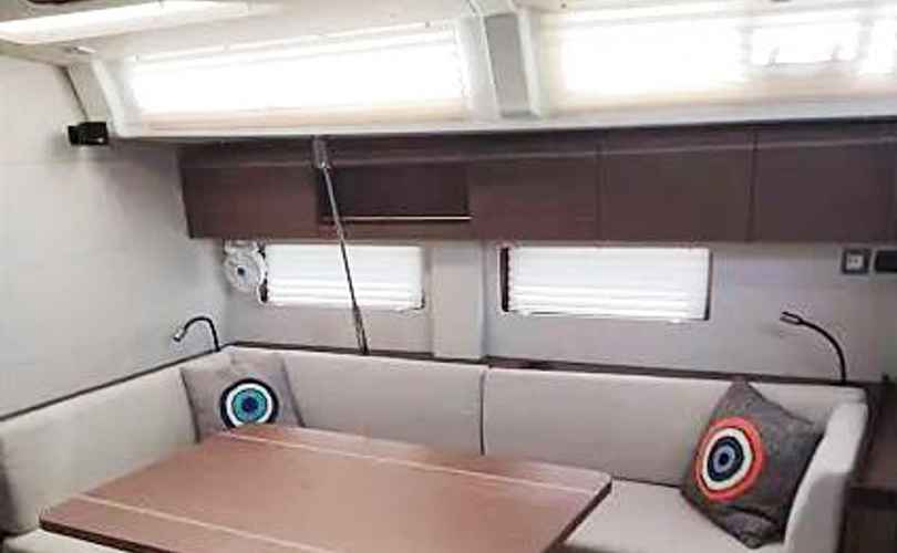 Oceanis 51.1