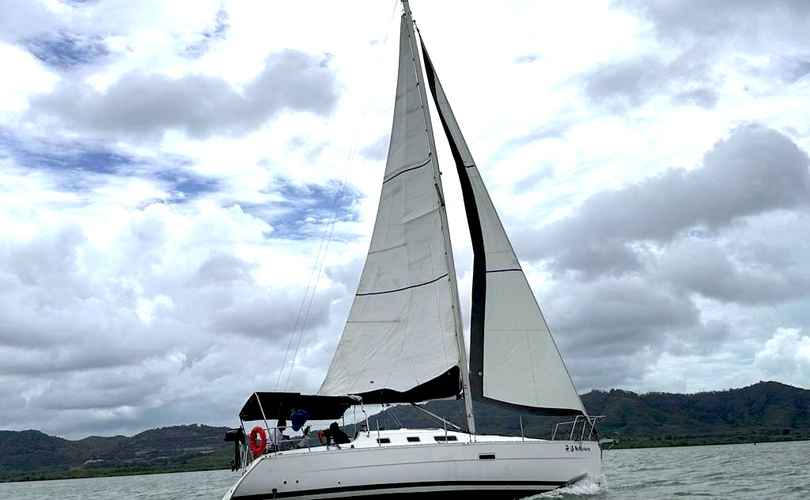 Photo Oceanis 323 (2007)