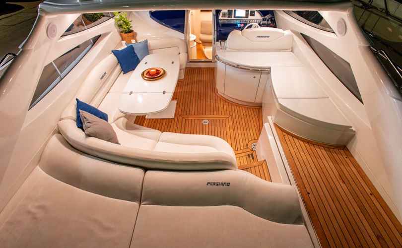 Pershing 52