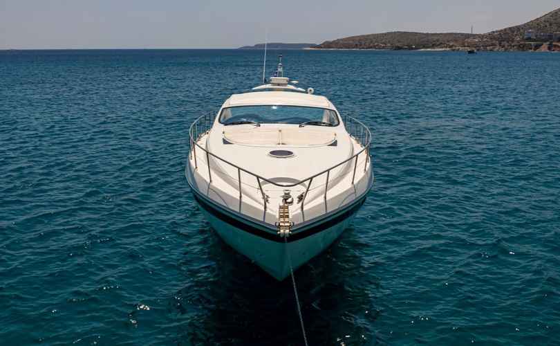 Pershing 52