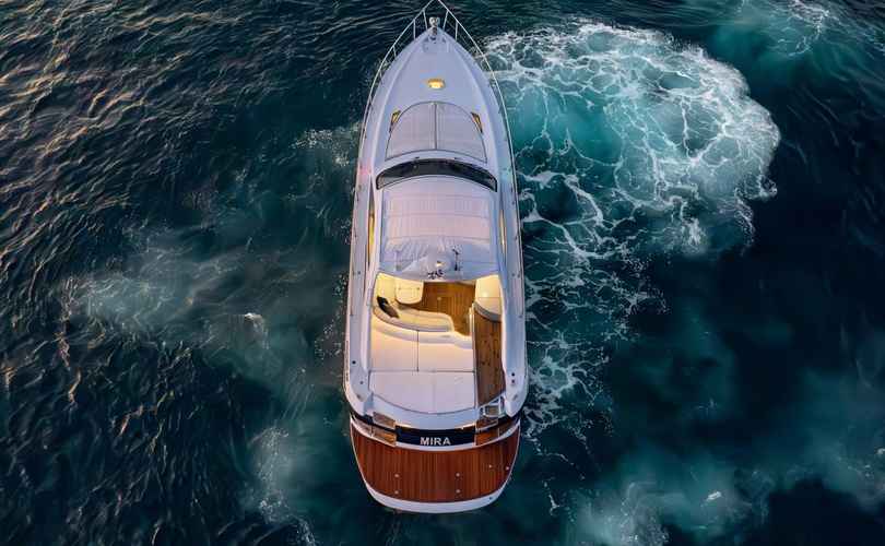 Pershing 52