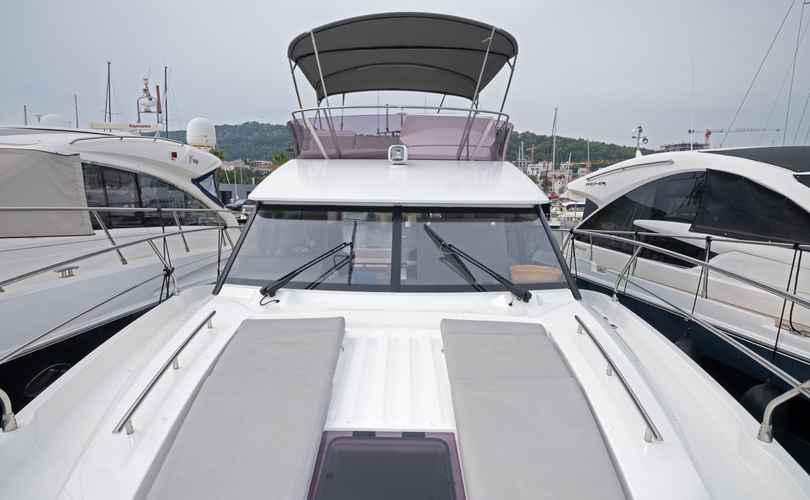 Photo Prestige 420 Fly (2025)