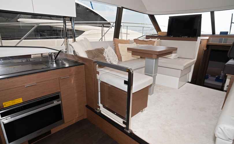Photo Prestige 420 Fly (2025)