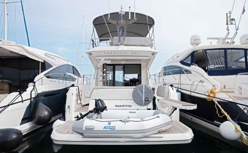 Photo Prestige 420 Fly (2025)