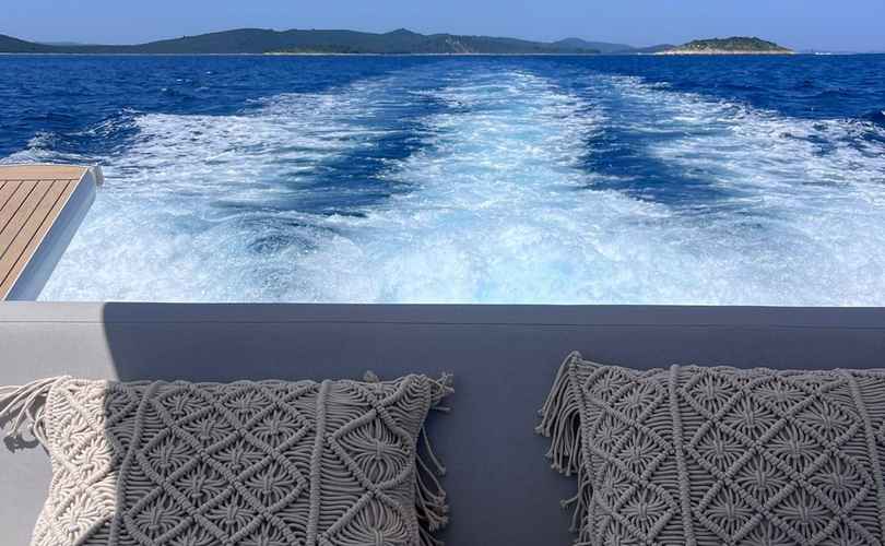 Photo Prestige 420 Fly (2025)