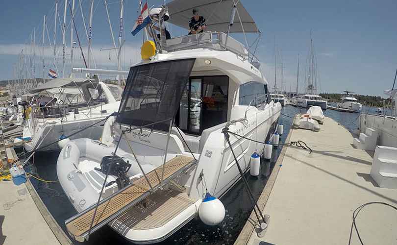 Photo Prestige 420 Fly (2022)