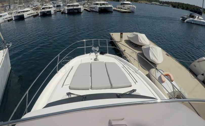 Photo Prestige 420 Fly (2022)
