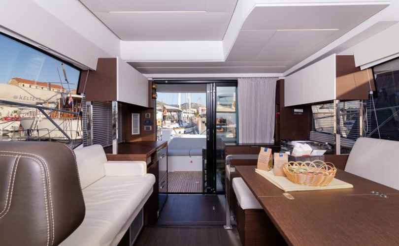 Photo Prestige 420 Fly (2022)