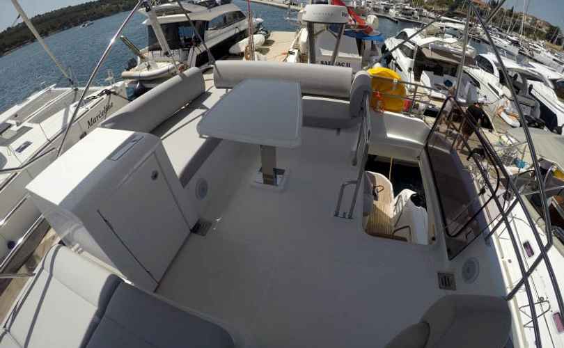 Photo Prestige 420 Fly (2022)
