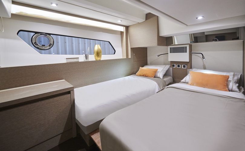 Photo Prestige 460 (2026)