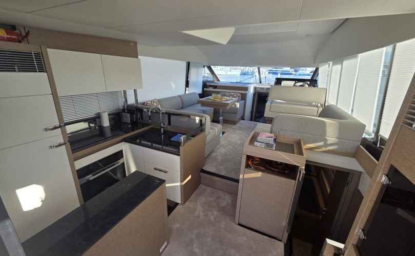 Photo Prestige 520 (2024)