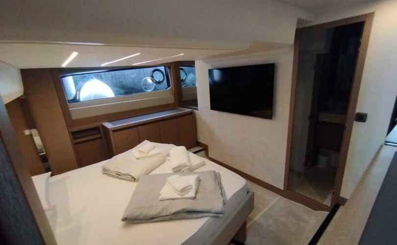 Photo Prestige 520 (2024)