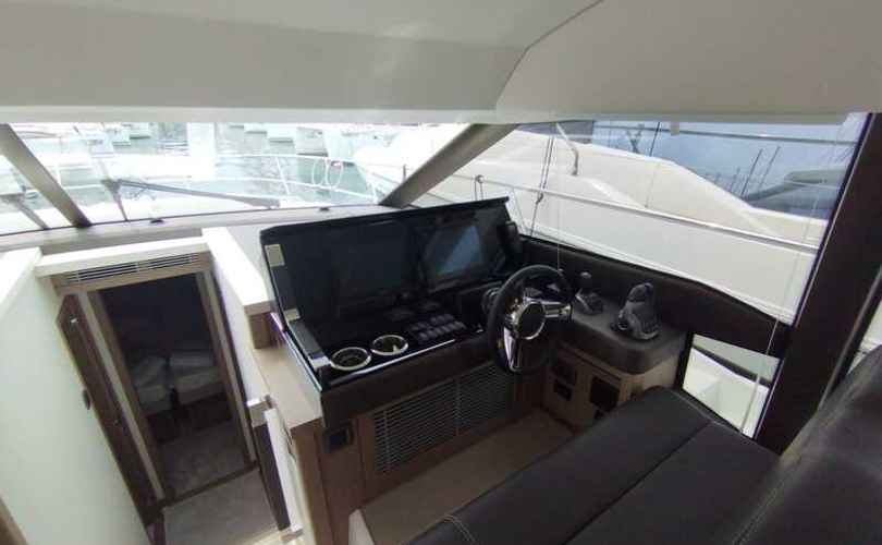 Photo Prestige 520 (2024)