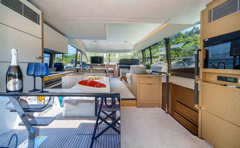 Photo Prestige 590 Fly (2022)