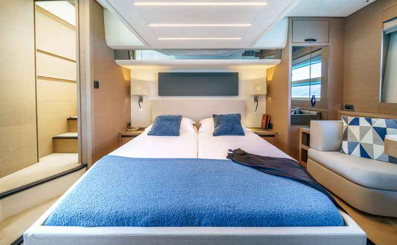Photo Prestige 590 Fly (2022)