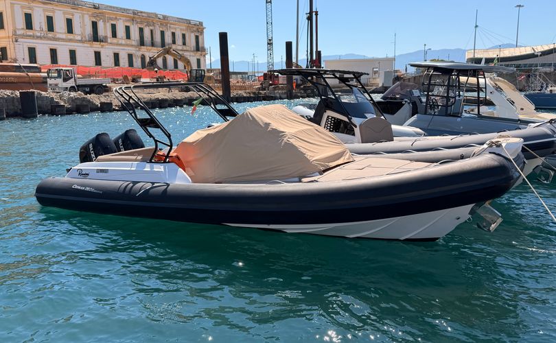 Cayman 28.0 Executive