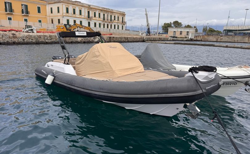 Cayman 28.0 Executive