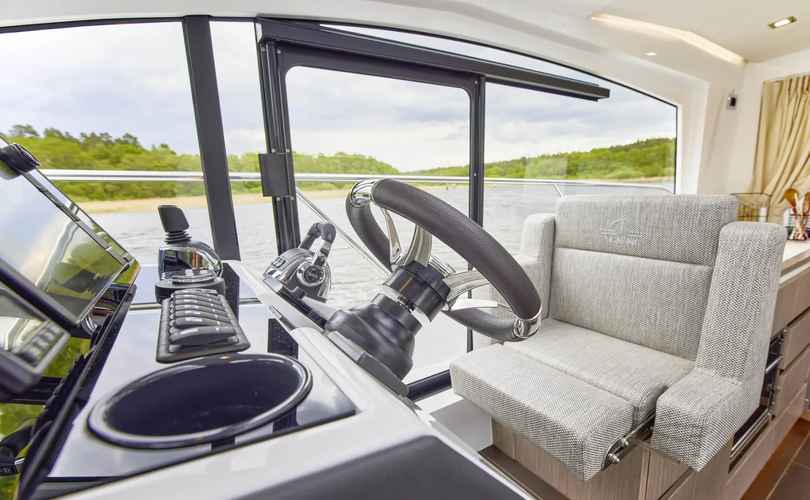 Photo Sealine C335 (2024)