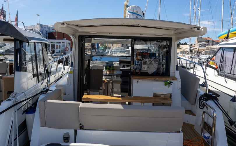 Photo Sealine C335 (2024)