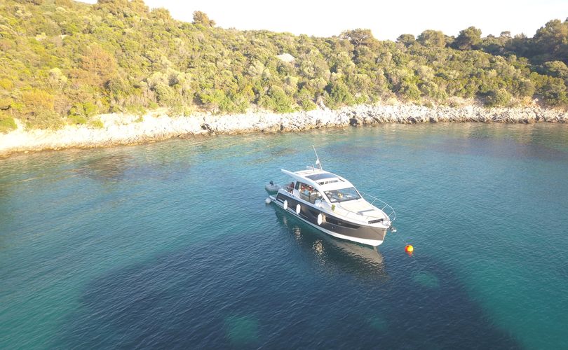 Photo Sealine C390 (2020)