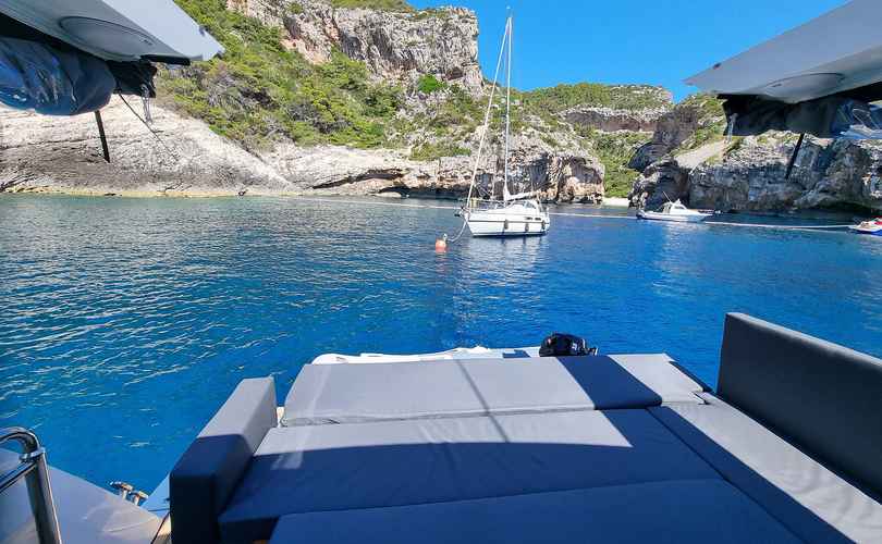 Photo Sealine C390 (2024)