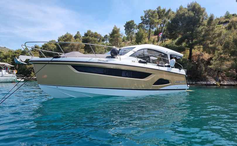 Photo Sealine C390 (2024)