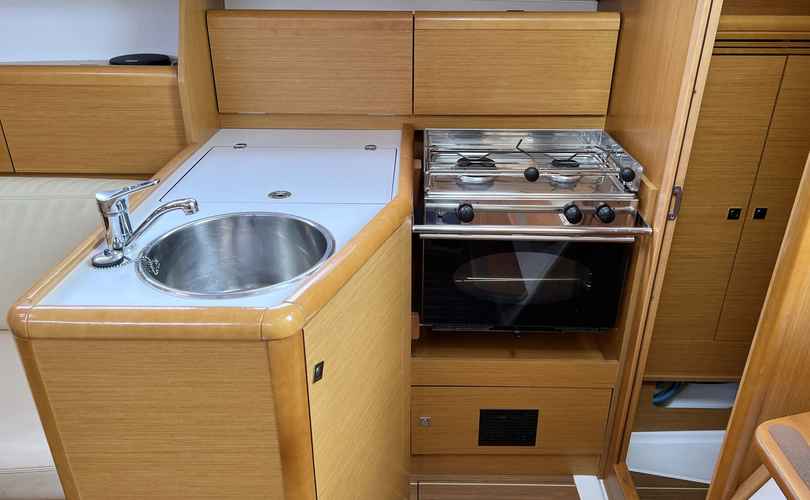 Sun Odyssey 30i