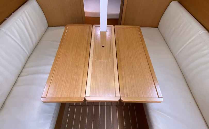 Sun Odyssey 30i