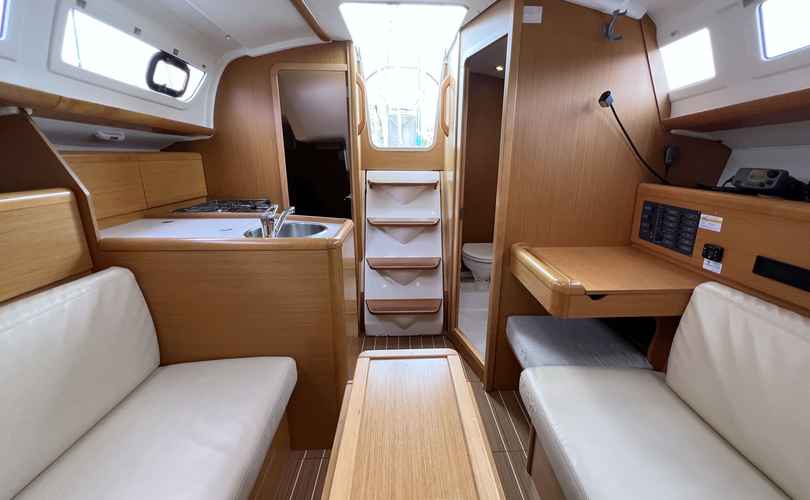 Sun Odyssey 30i