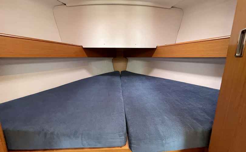 Sun Odyssey 30i