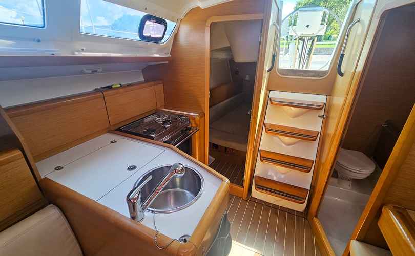 Sun Odyssey 33i
