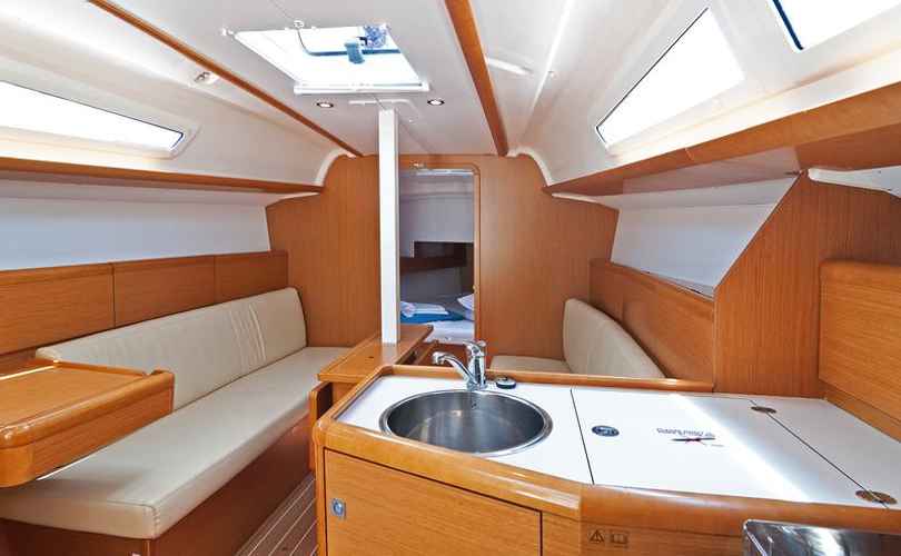 Photo Sun Odyssey 33i (2011)