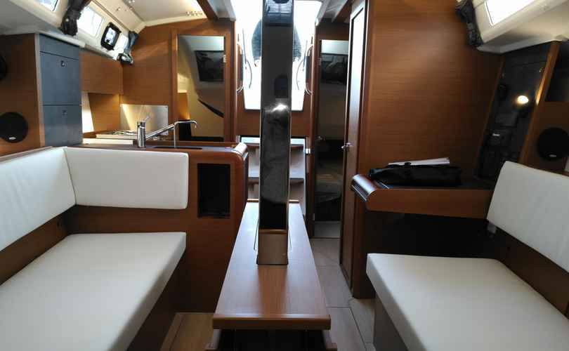 Sun Odyssey 349