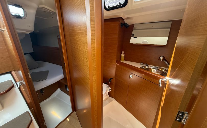 Photo Sun Odyssey 349 (2024)